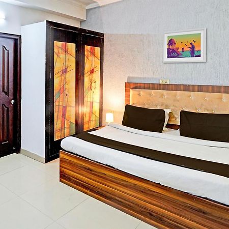 Super Hotel O Palm Дехрадун Экстерьер фото